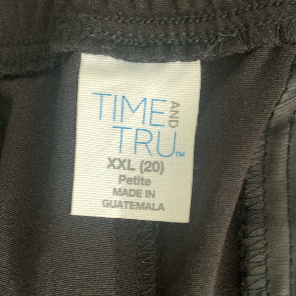 Time and Tru Black Straight-Leg Pull-On Dress Pants - Picture 3 of 6